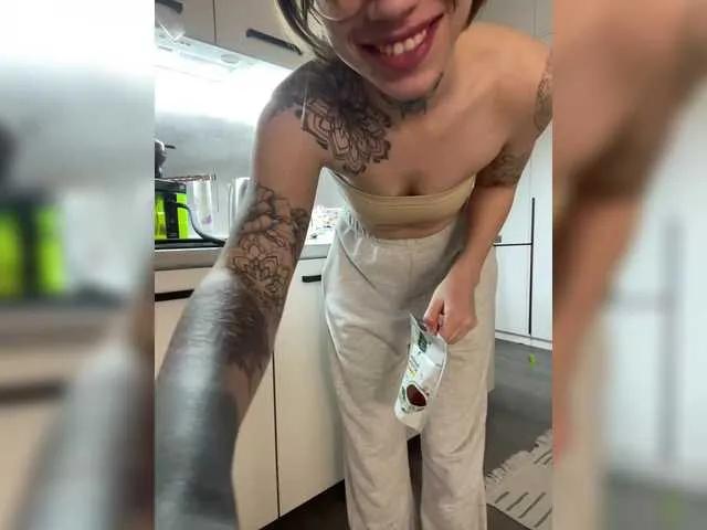 Offline IRAONIC on BongaCams