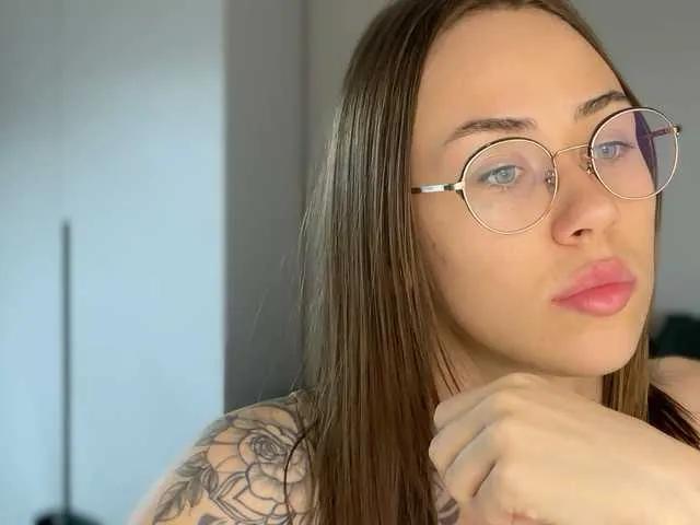 Offline IRAONIC on BongaCams