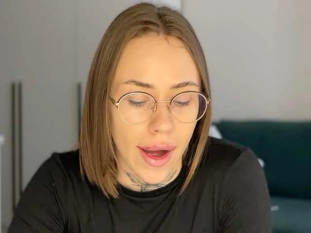 Offline IRAONIC on BongaCams