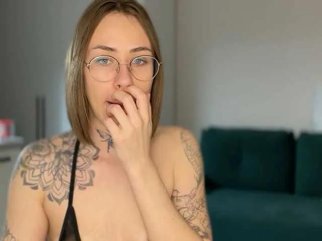 Offline IRAONIC on BongaCams