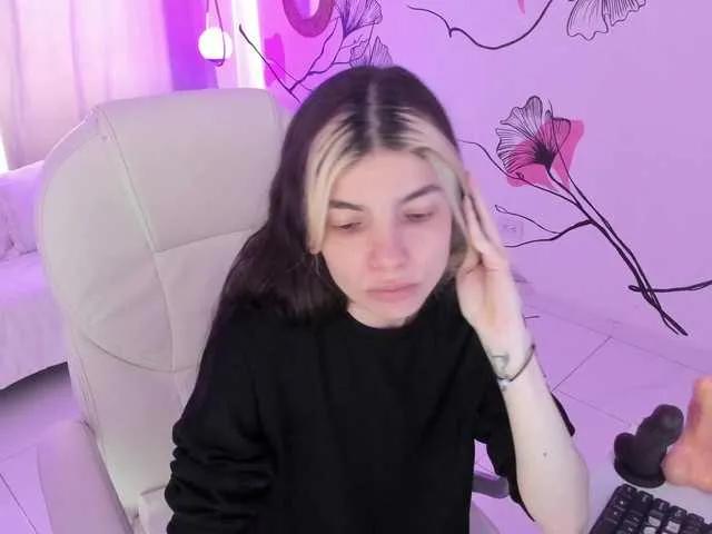 Offline Isabela-Fiorelli on BongaCams