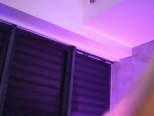 Freechat IvyRowa on BongaCams