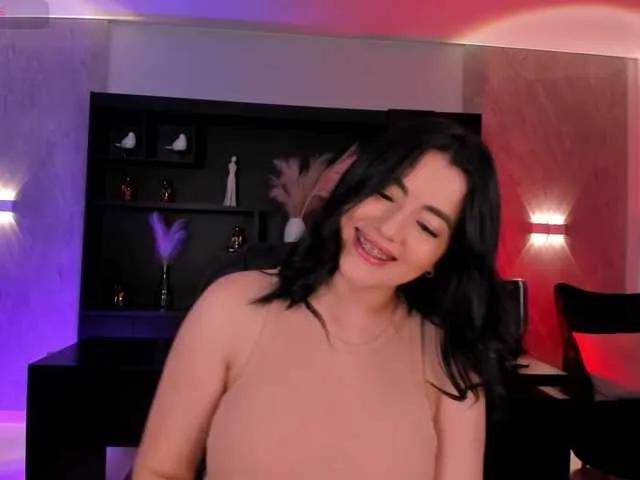 Offline JennaOlson on BongaCams