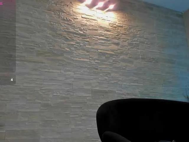 Offline JessyBee on BongaCams