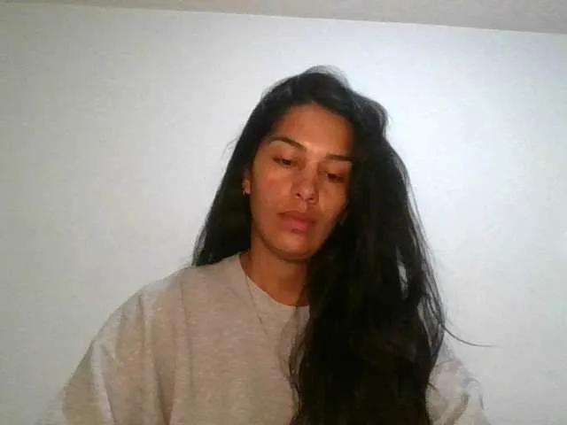 Offline JuanaBrunette on BongaCams