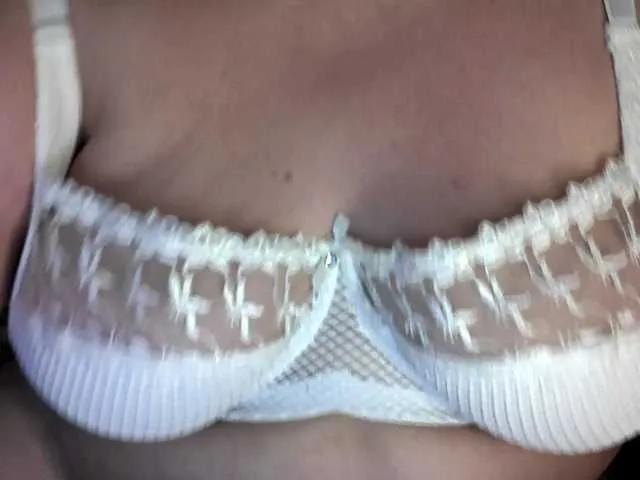 Offline Juliet-A on BongaCams