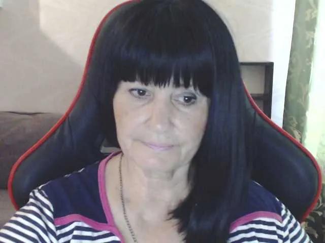 Offline KatarinaGloss on BongaCams