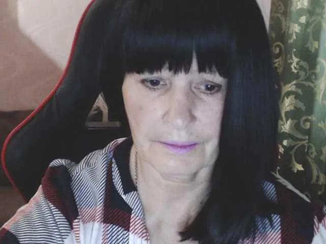 Offline KatarinaGloss on BongaCams