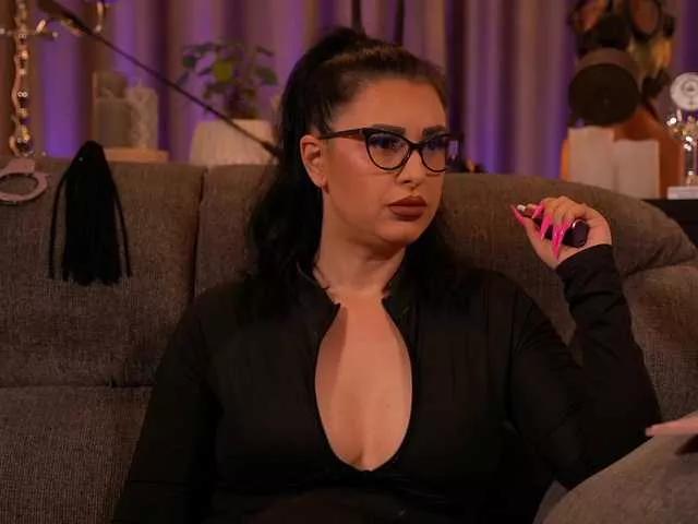 Offline KellyKent on BongaCams