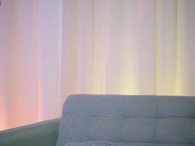 Offline KendalDubai on BongaCams