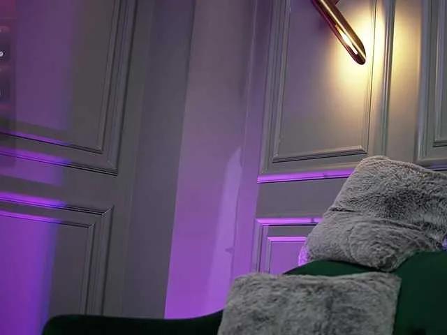 Offline KendalDubai on BongaCams