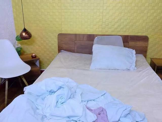 Freechat kiara-evanss on BongaCams