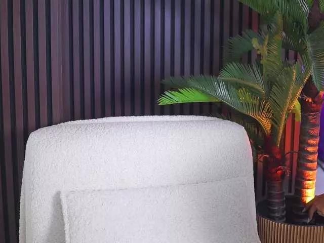 Offline KiaraMoreno on BongaCams