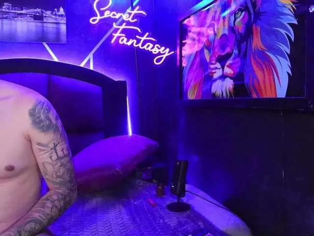 Offline KikiandMax on BongaCams