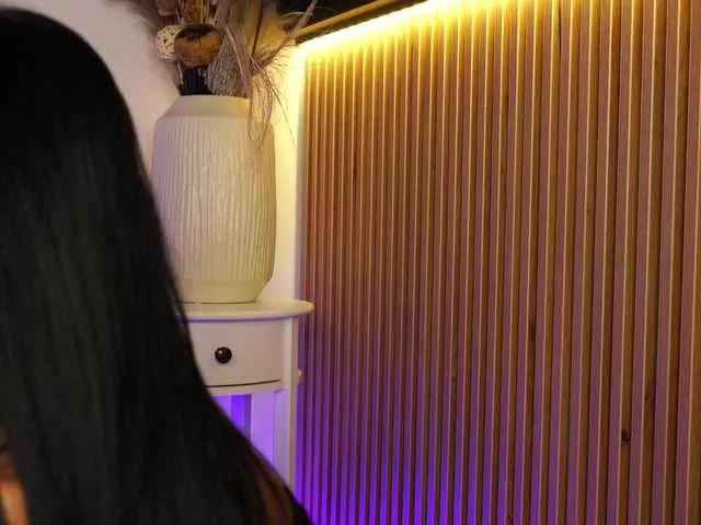 Offline KimyBroox on BongaCams