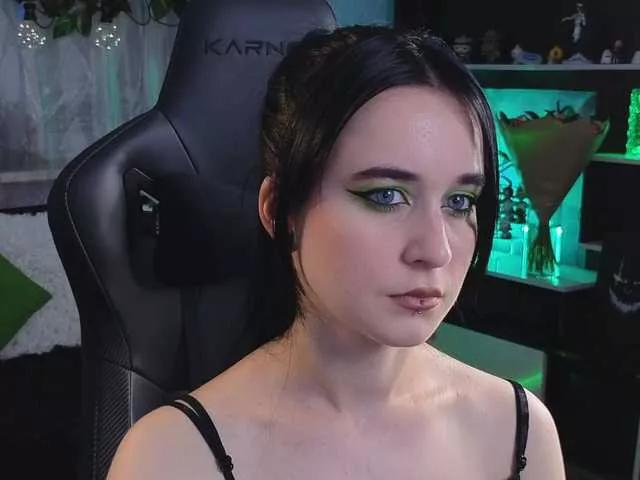 Freechat KiraLiLime on BongaCams