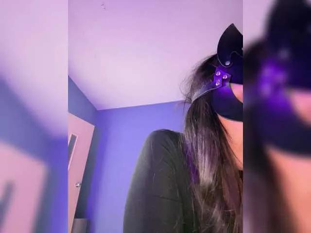 Freechat Kiss-krisss on BongaCams