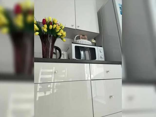 Freechat Kiss-krisss on BongaCams