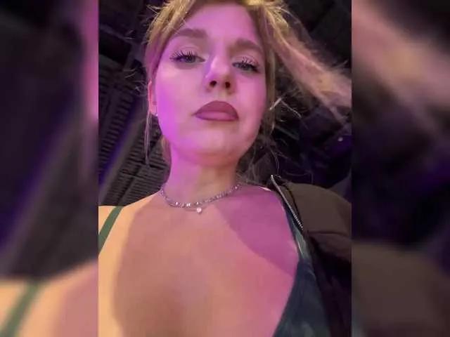 Offline KotiMrrr on BongaCams