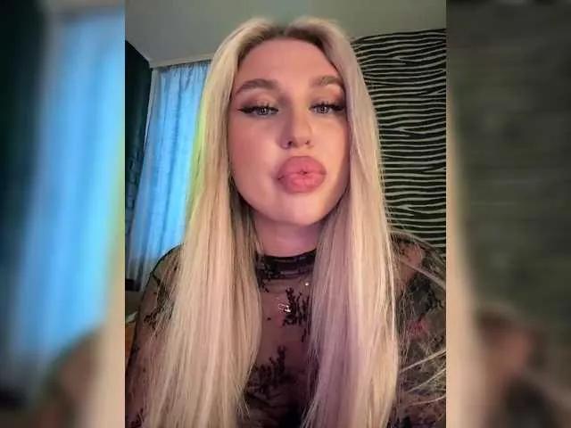 Offline Kotofeyka1 on BongaCams