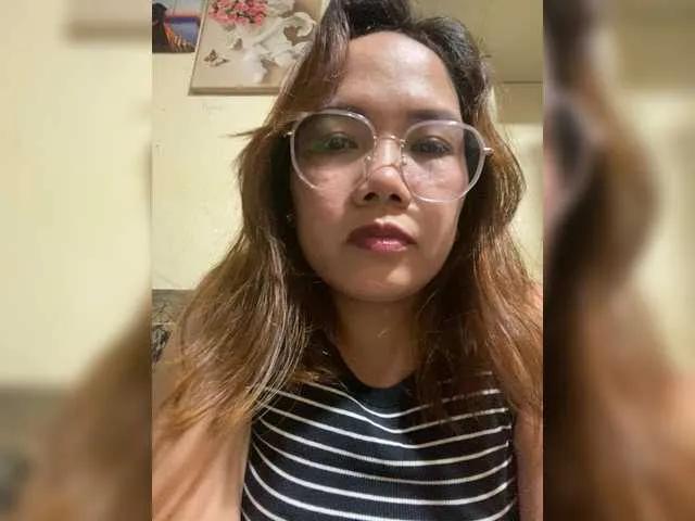 Offline Kristel17 on BongaCams