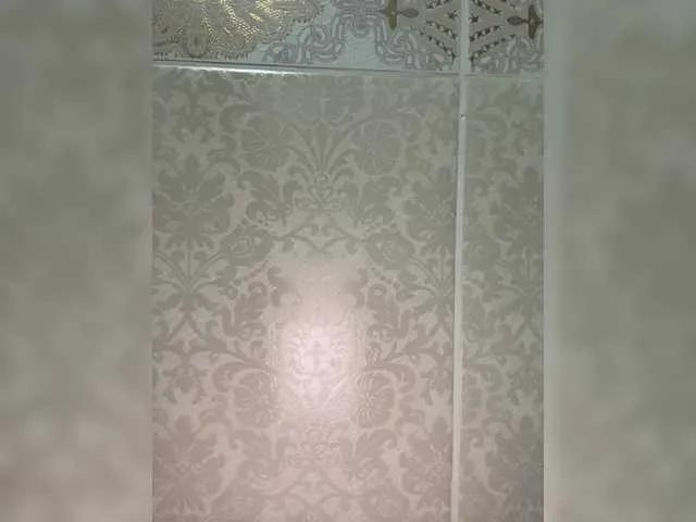 Offline Lady-Dee on BongaCams