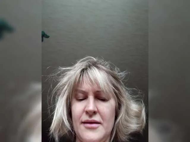 Offline LagoonJoy on BongaCams