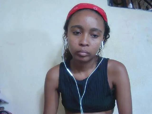 Offline Laminnah on BongaCams