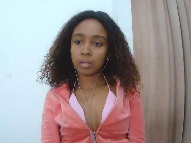 Offline Laminnah on BongaCams