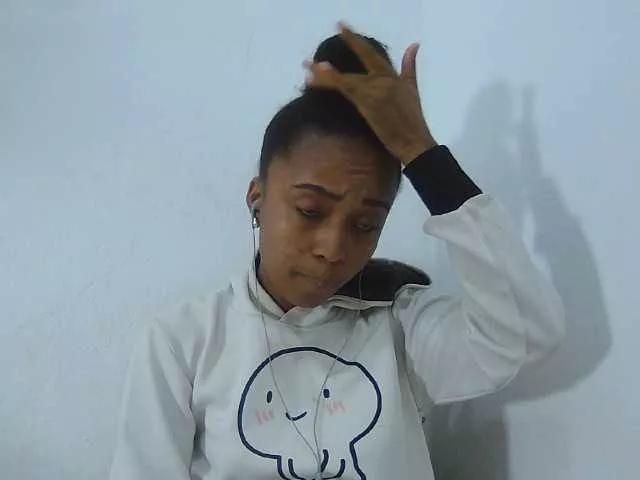 Offline Laminnah on BongaCams