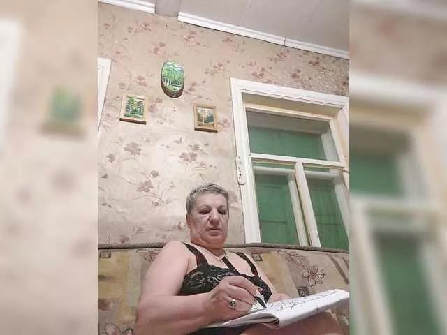 Offline lara45 on BongaCams