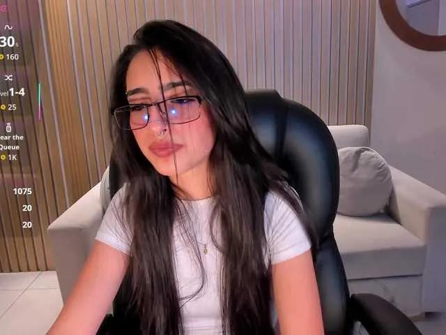 Offline LarisaSmirnov on BongaCams