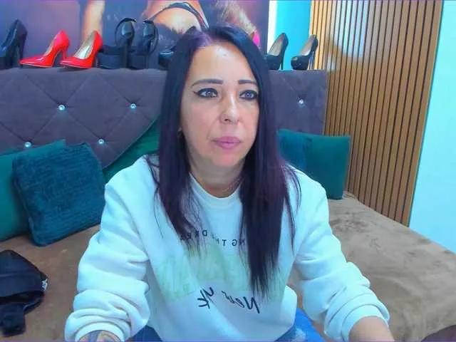 Offline LauraSinFull on BongaCams