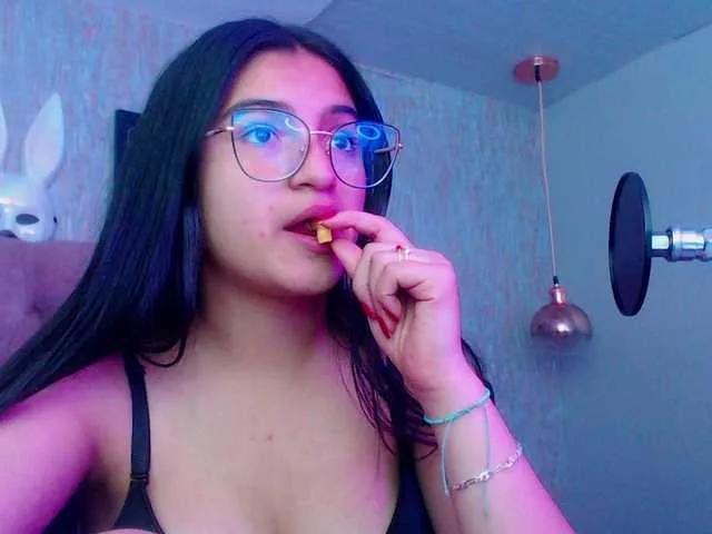 Freechat laurenelove on BongaCams
