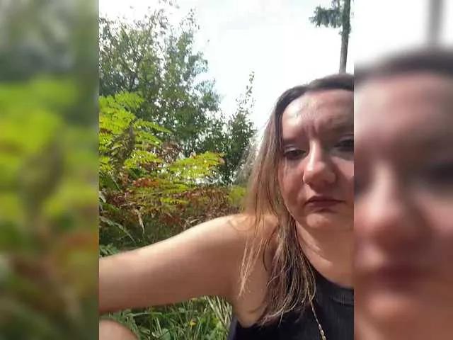 Offline Ledi1 on BongaCams