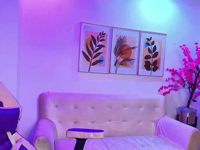 Offline Leia-laurent on BongaCams