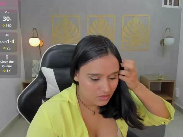 Offline lia-sexx19 on BongaCams