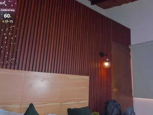 Offline lia-sexx19 on BongaCams