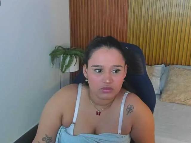 Offline lia-sexx19 on BongaCams