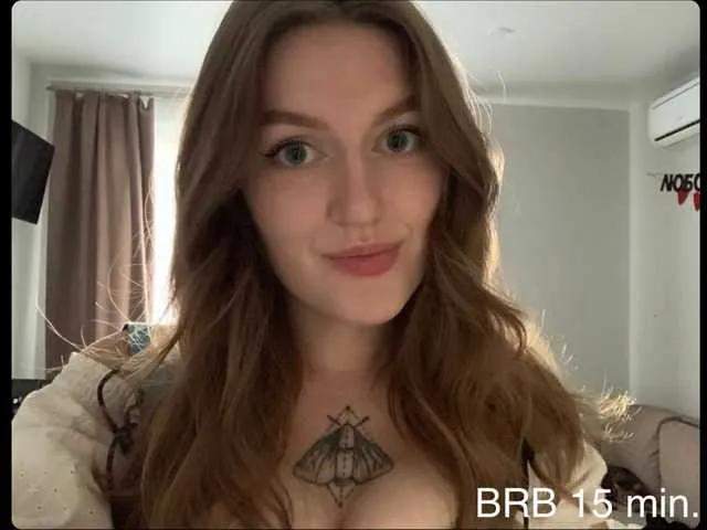 Offline Lianna on BongaCams