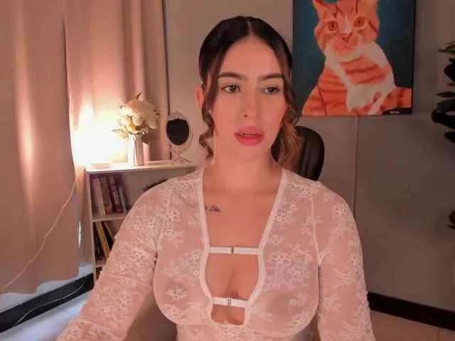 Offline LiaPearce on BongaCams