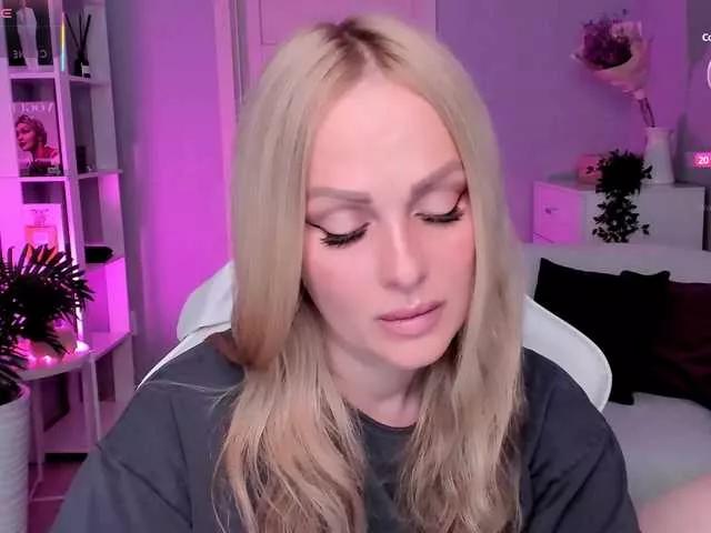 Offline LibbyNora on BongaCams