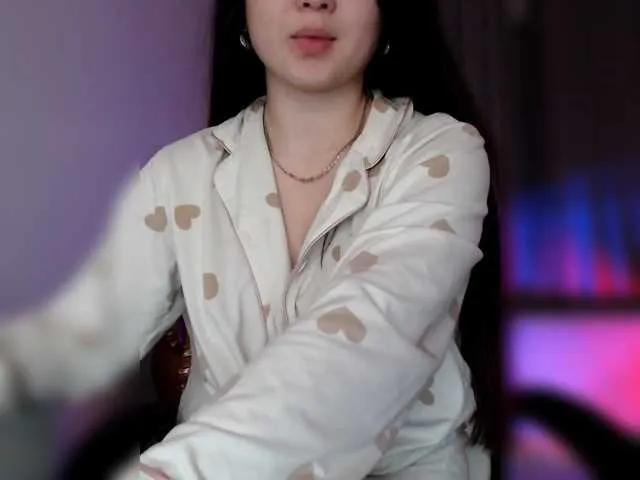 Offline Lili-asian on BongaCams