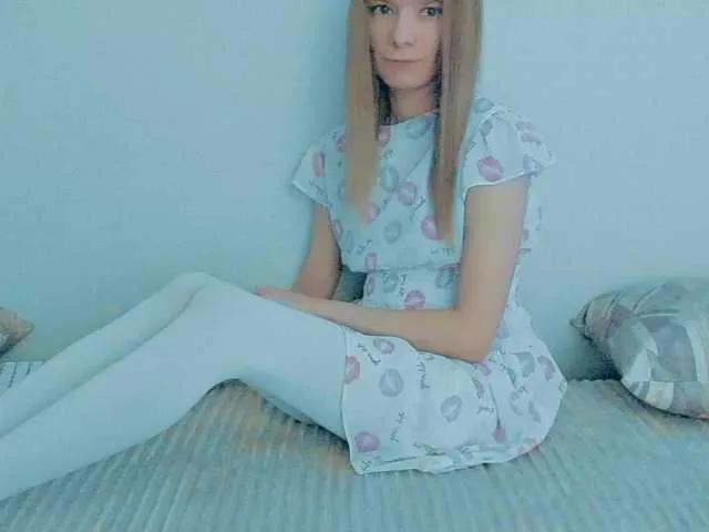 Offline Liliya9 on BongaCams