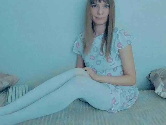 Offline Liliya9 on BongaCams