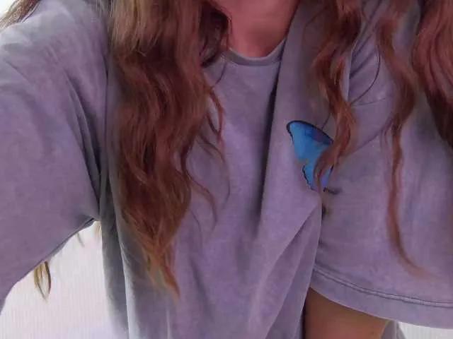 Offline LilyRoselyn on BongaCams