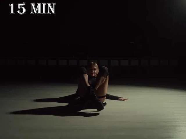 Offline Lisa1225 on BongaCams