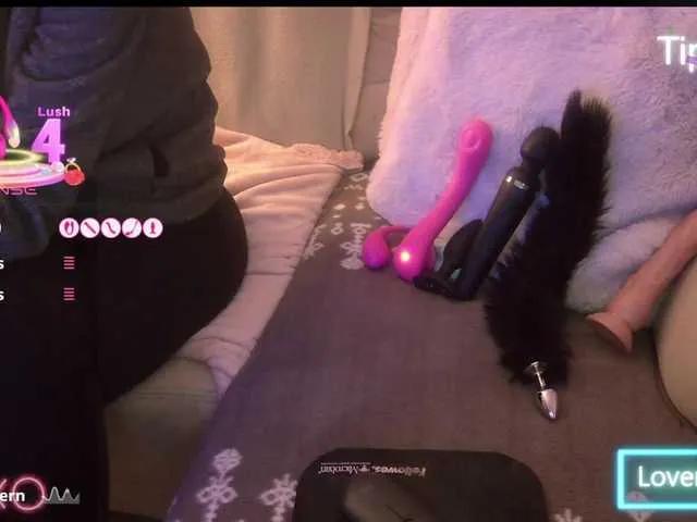 BongaCams LISACAM2CAM is Freechat LISACAM2CAM — Kindness, generosity, great vibes, C2C, fuck me like in real and cum together