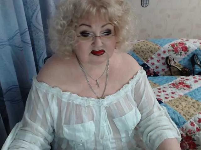 Freechat livingnextdoor on BongaCams