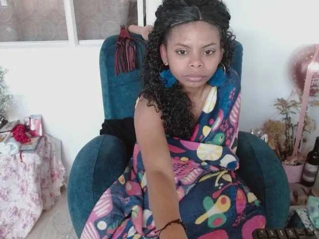 Offline lizethrey73 on BongaCams